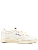 Autry Sup Vint Low Man Goat/Mud White