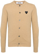 Comme des Garçons gioca a maglia emblema nera rotonda