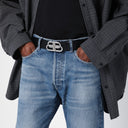 Balenciaga BB Cinturón de piel de ternera negro extra grande