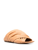 Forte Forte Leder gekreuzt flache Sandalen