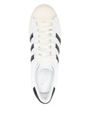 ♪ ICH'm Derjenige, der 's Habe alles ♪