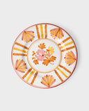 Piatto per la cena a fiori di cabana