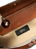 Nigdzie się nie wybieram.