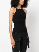 Courreges الأعلى مع التطريز