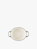 Der Creuset ist ein oval geformtes, 31 cm lang,