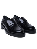 Stuart Weitzman Black Brillante Lear Loquers