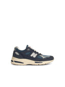 New Balance'991'海军绒面革混合运动鞋