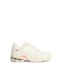 NEW BALTE '2002r' Sneakers de tela de marfil