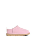 Różowe zamszowe buty Ugg „Classic Micro”.