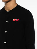 Comme Des Garçons Play سترة صوفية برقعة قلب