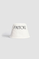 Chapeaux patou blancs