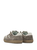 C'est la première fois que la Commission utilise le terme « recyclé » dans ce contexte.