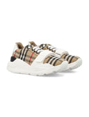 Burberry sneakers beige