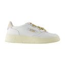 Zapatillas medallistas Autry Leather White
