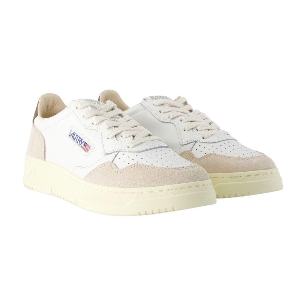 Medalist Low Sneakers Autry Leather White