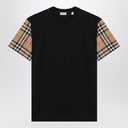T-shirt Burberry Black avec manches de motif de contrôle
