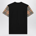 T-shirt Burberry Black avec manches de motif de contrôle