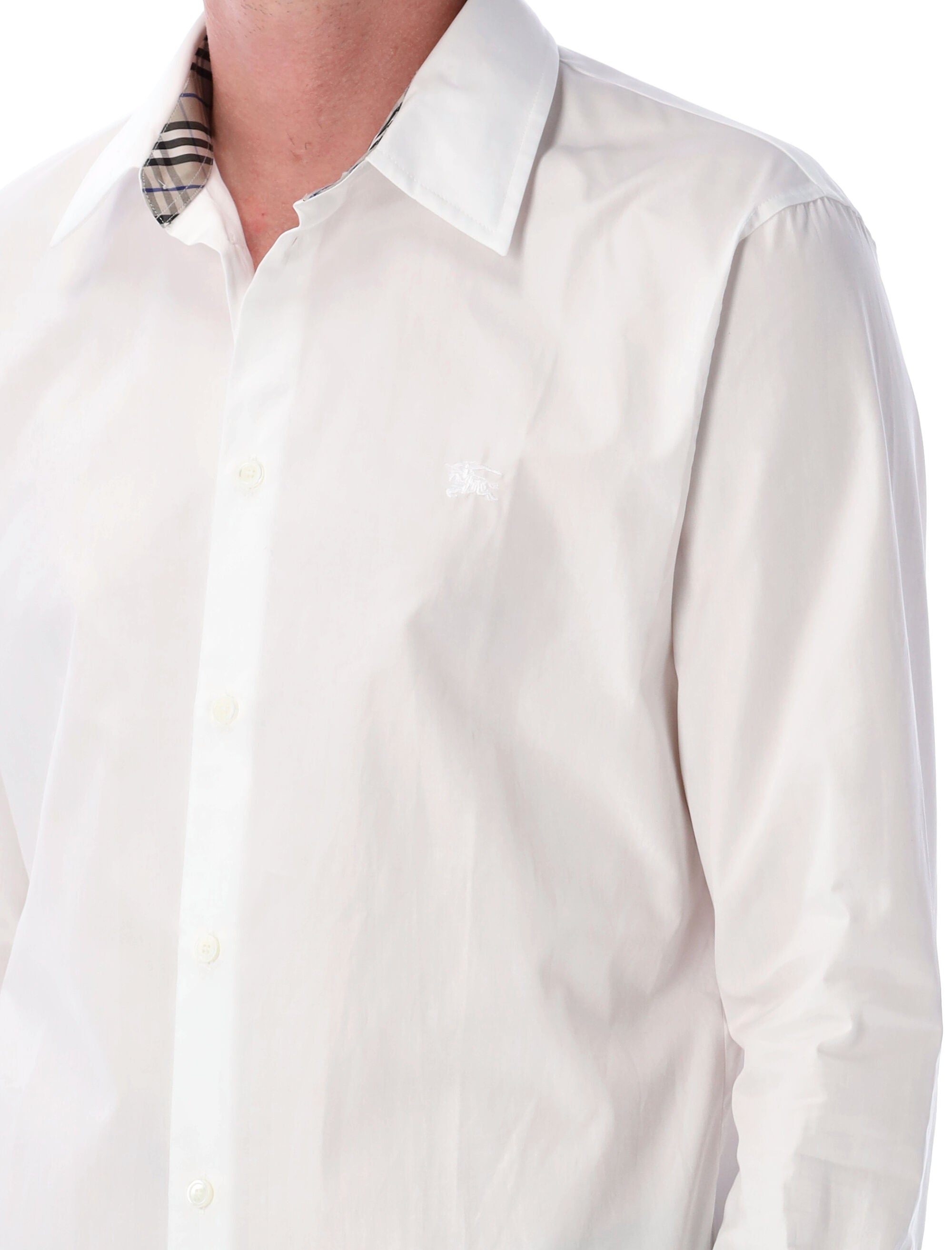 Camisetas de Burberry y polos blancos