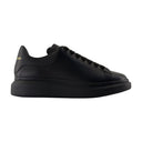 Zapatillas de gran tamaño Alexander McQueen Leather Black
