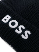 Bossowa czapka z kontrastującym logo