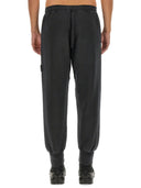 Pantalon de jogging sur l'île Stone
