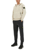 Pantalon de jogging sur l'île Stone
