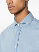 Camicia Brunello Cucinelli con largo colletto