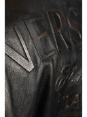 Chaqueta Versace con logotipo