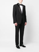 Bi 탄성 캔버스의 Tom Ford Shelton 이브닝 복장