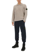 Pantalon de jogging sur l'île Stone