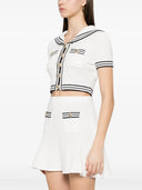 Top en tricot-portrait