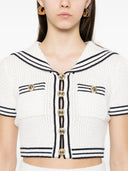 Top en tricot-portrait