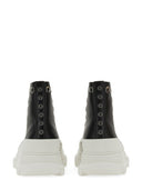 Alexander Mc Queen Joey Sneaker avec œillets