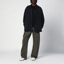 قميص ديستين باللون الرمادي الفحمي من الصوف والكشمير