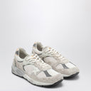Golden Goose Dad Star Sneakers blancs en détresse / gris