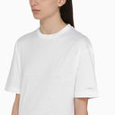 تي شيرت كالفن كلاين قطن أبيض بتفاصيل خلفية