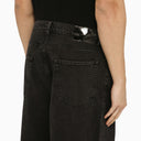 I nostri jeans in denim nero legacy