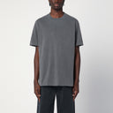 La nostra maglietta di cotone lavata in nero eredità