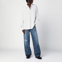 La nostra eredità oltre la camicia avorio