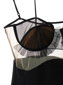 Nensi Dojaka 'explosieve bloembeha' jurk