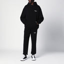 Representar pantalones de jogging de algodón negro