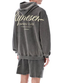 Representar ropa....
