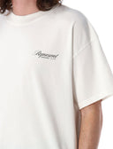 Représenter des t-shirts et des polos