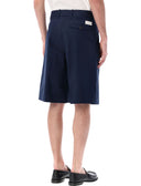 Pantaloncini nove al mattino blu