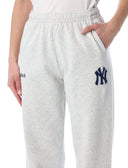 Abbigliamento sportivo e ricco....