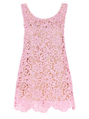Selvportræt 'lyserød blomster blonder mini' kjole