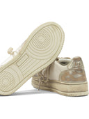 Autry "Medalist Low Super Vintage" Low Top Sneakers