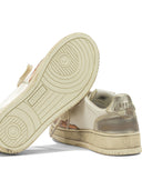 Autry "Medalist Low Super Vintage" Low Top Sneakers