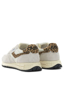 Baskets et slip-on Autry
