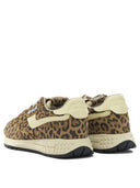 Baskets et slip-on Autry